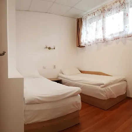 Апартамент Belvedere Holiday Club 4* Building H Банско